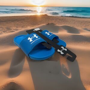 Under Armour Size 4 Boys Sandals Blue NWOT